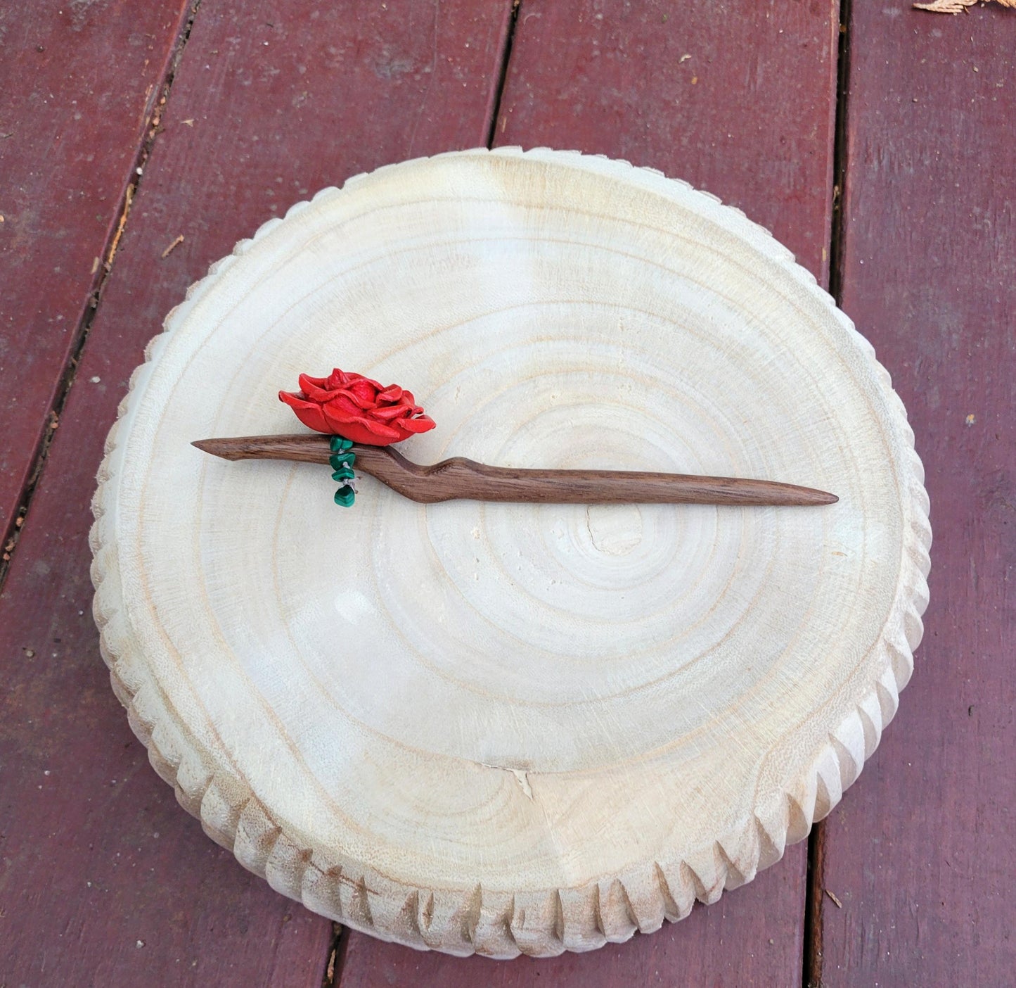 Self-Defense Hairpin with Red Rose and Malachite Leaf Design – Self-Defense Accessory